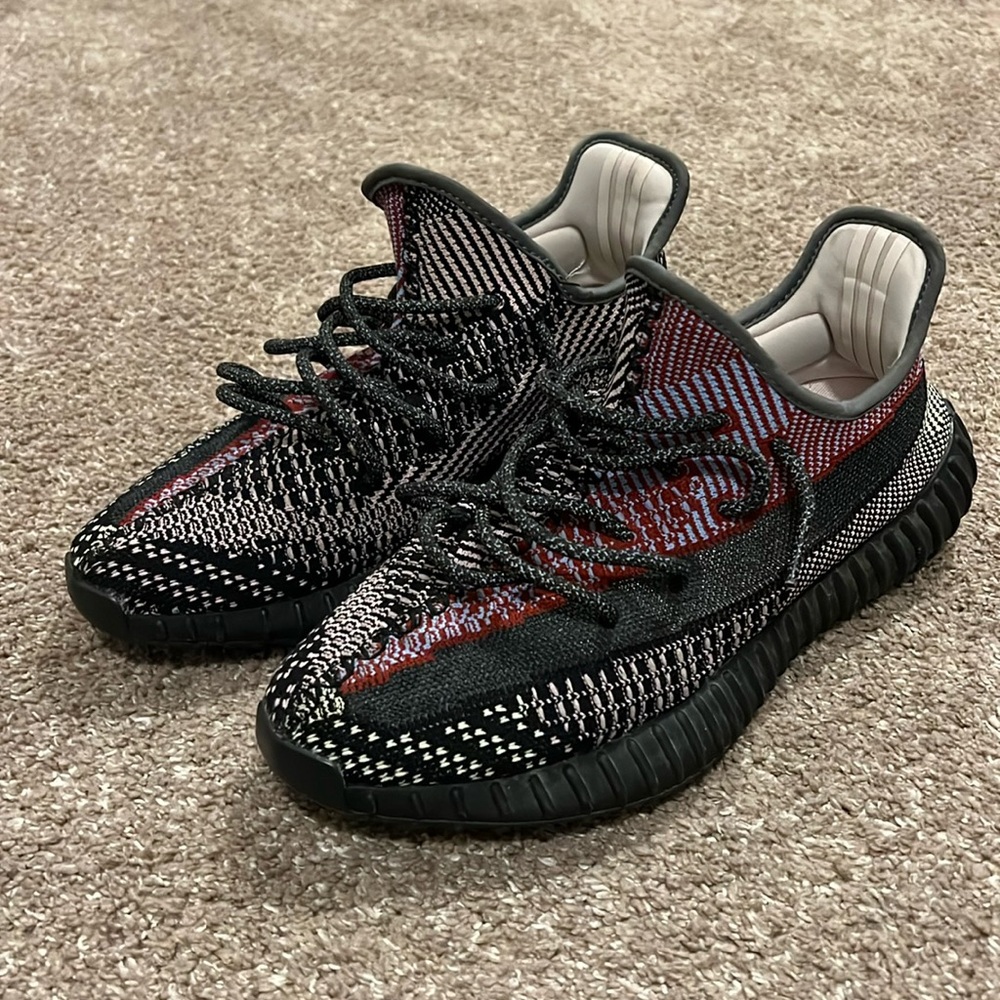 💯 Authentic Adidas Yeezy Boost 350 V2 Yecheil Non-Reflective with box!
